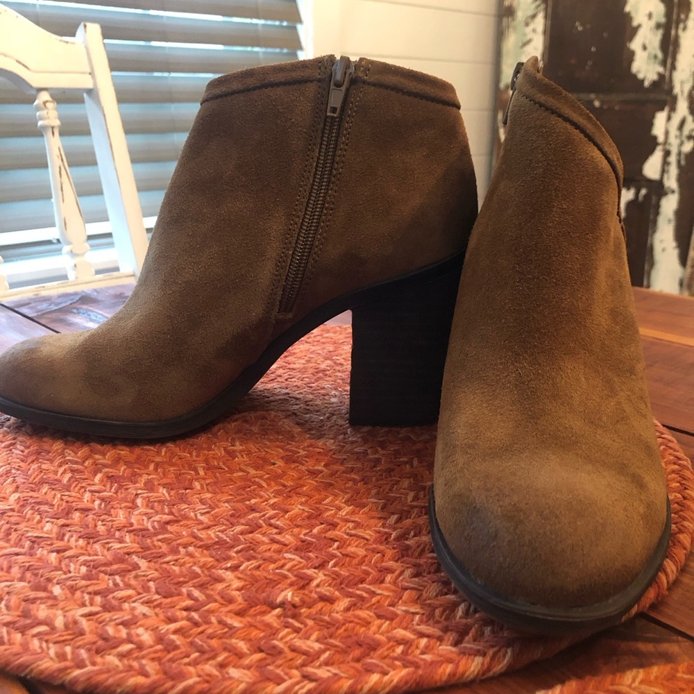 Lucky Brand Tan Suede Ankle Boots - Picture 9 of 11
